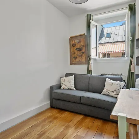 Opera Cube Apartment *