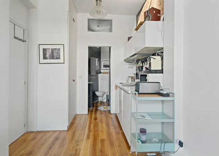 Apartment Opera Cube *